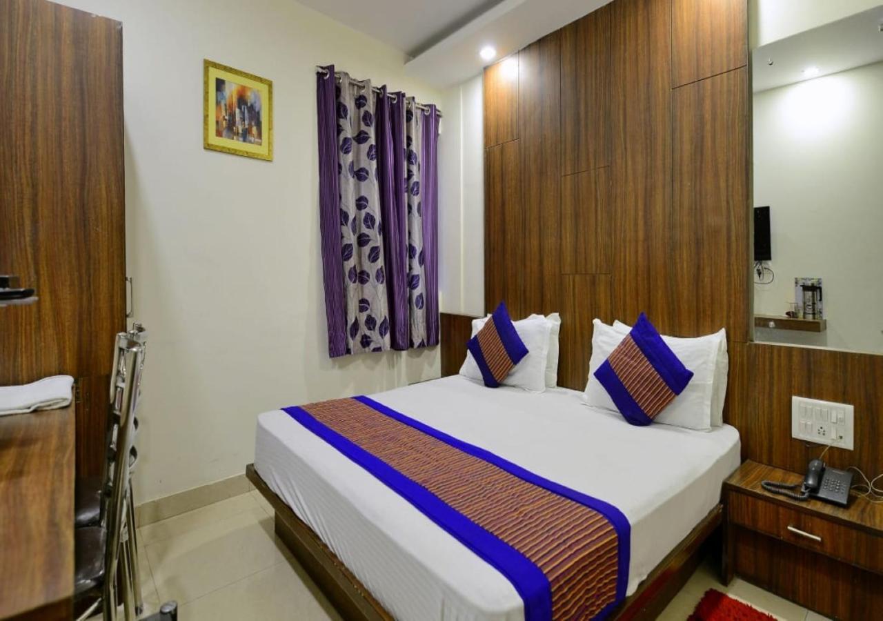 Hotel Perfect Spot- Main Bazar - Walking Metro Station Nowe Delhi Zewnętrze zdjęcie
