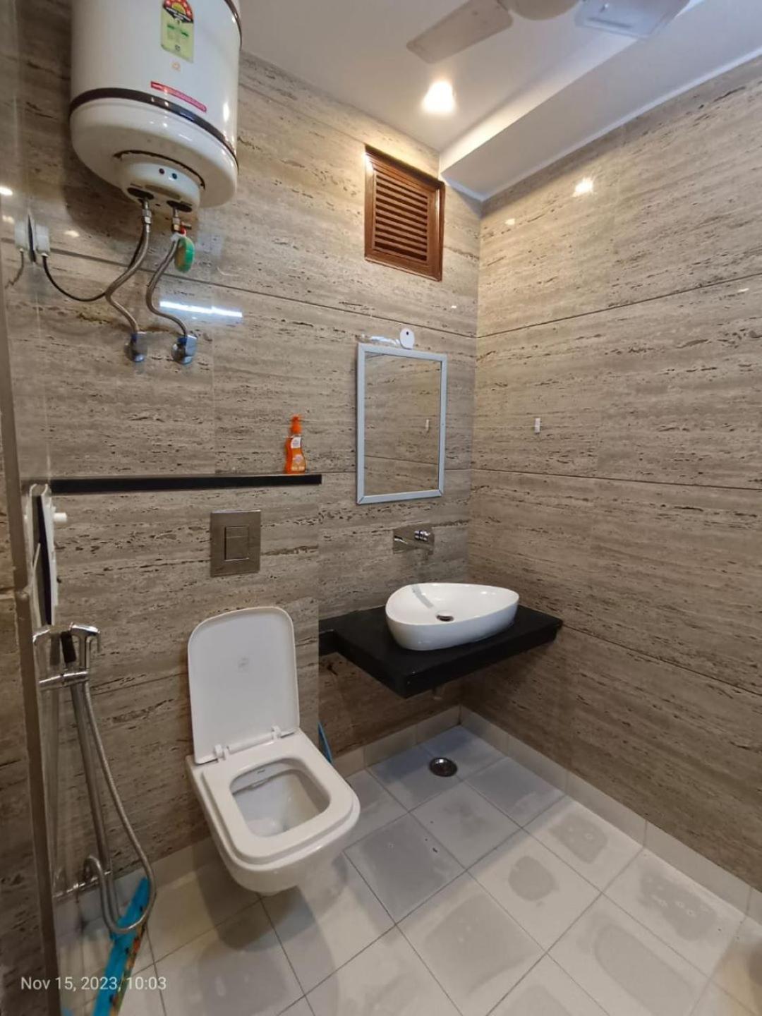 Hotel Perfect Spot- Main Bazar - Walking Metro Station Nowe Delhi Zewnętrze zdjęcie