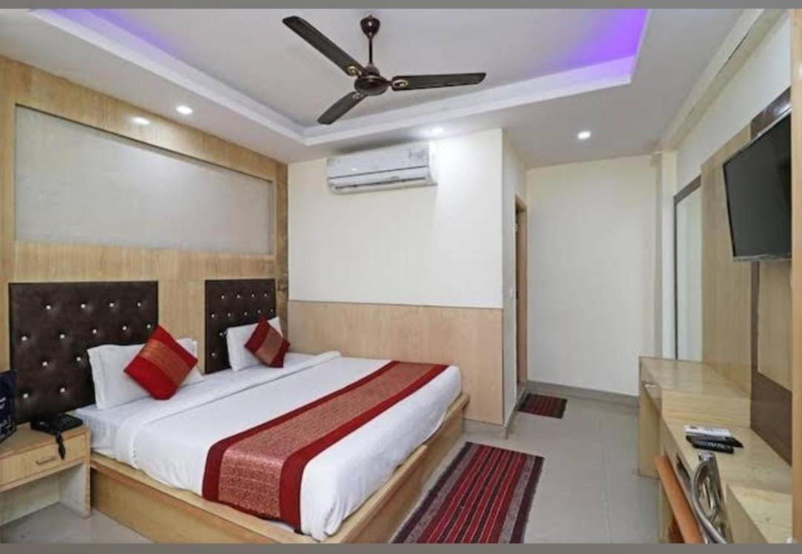 Hotel Perfect Spot- Main Bazar - Walking Metro Station Nowe Delhi Zewnętrze zdjęcie